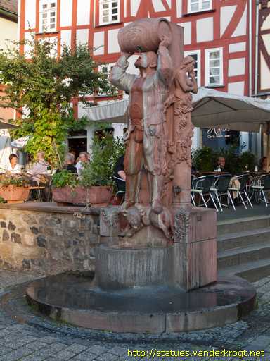 Limburg an der Lahn /  Hattstein-Brunnen