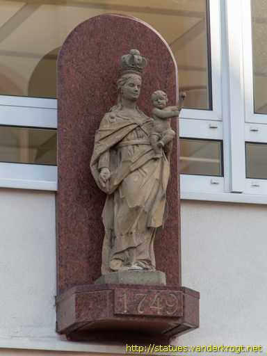 Gernsheim /  Maria mit Kind