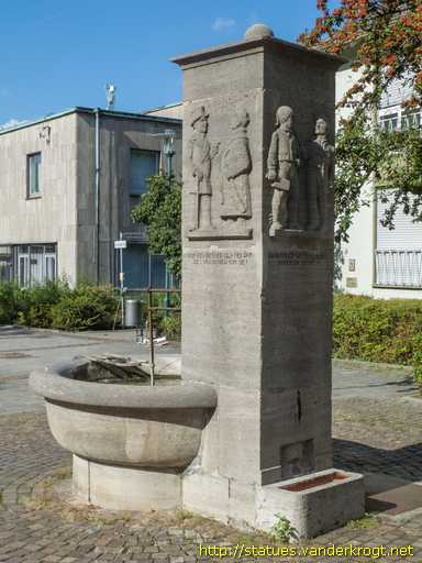 Darmstadt /  Niebergall-Brunnen