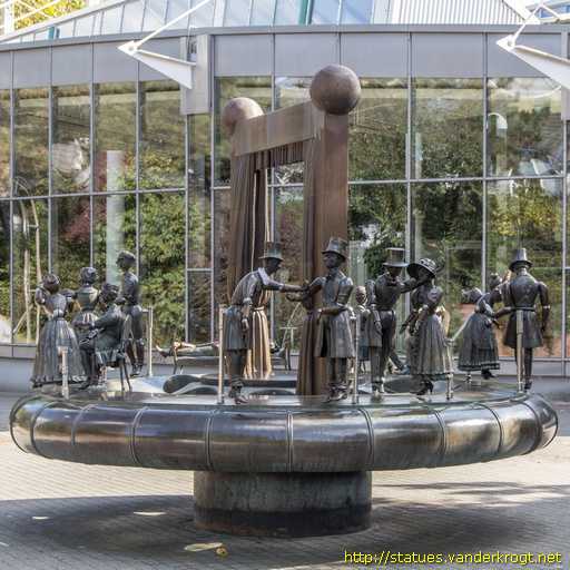 Darmstadt /  Datterich-Brunnen