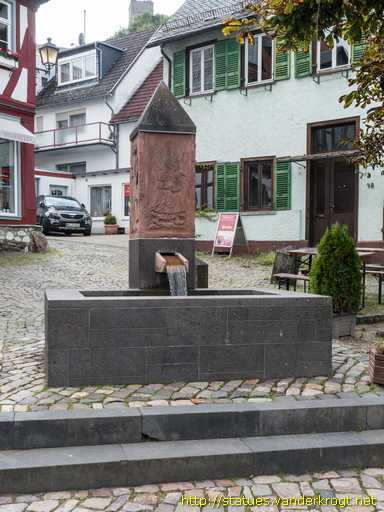 Königstein im Taunus /  Brunnensäule