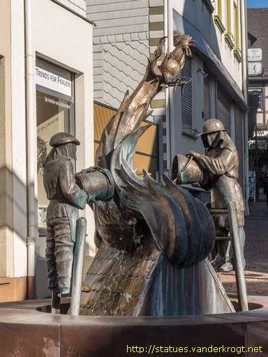 Bad Camberg /  Feuerwehrbrunnen