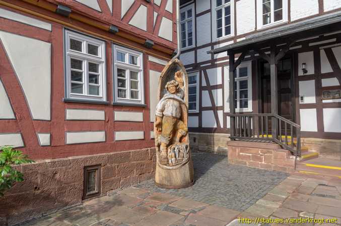 Ziegenhain /  Holzfigur