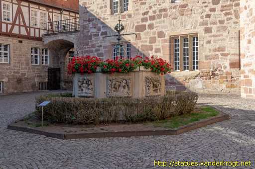Eschwege /  Frau-Holle-Brunnen