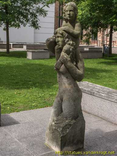 Rostock /  Mutter und Kind