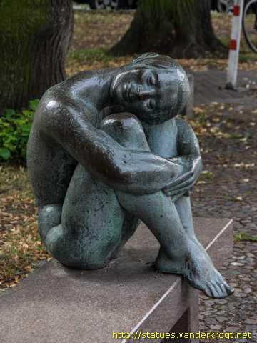 Schwerin /  Die Sitzende