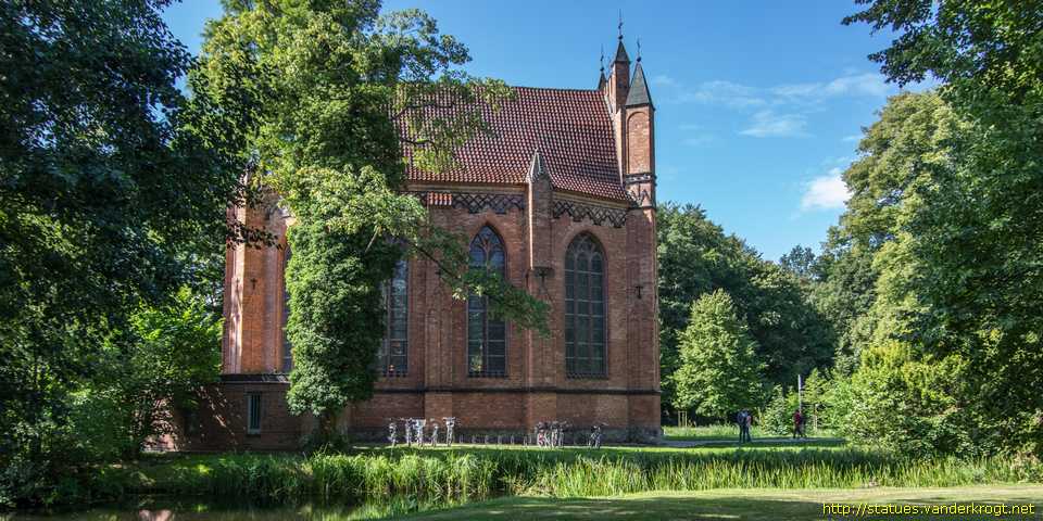 Ludwigslust /  St. Andreas, Petrus, Paulus und Johannes