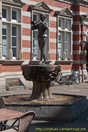 Hameln /  Rattenfänger-Brunnen