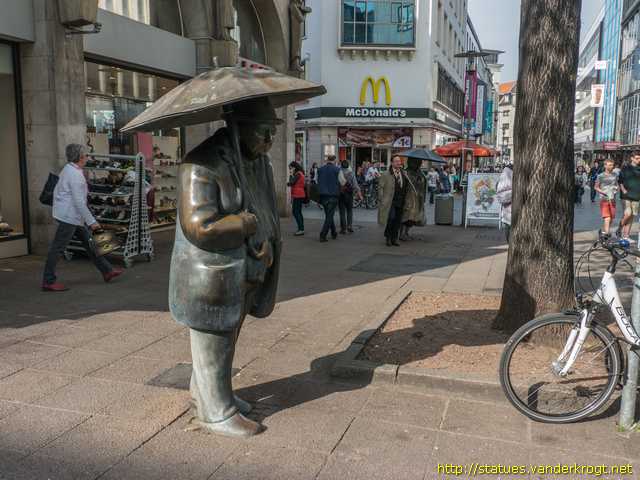 Hannover /  Zwei Leute im Regen