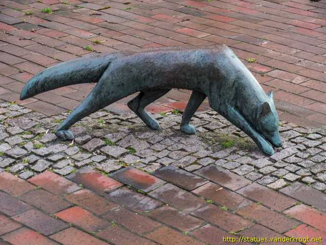 Cuxhaven /  Fuchs auf heisser Spur