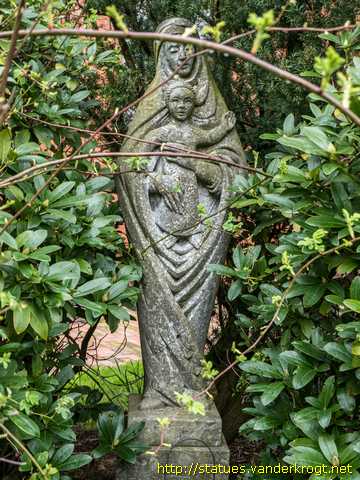 Cuxhaven /  Maria mit Kind