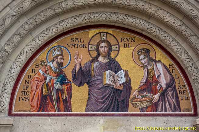Hildesheim /  Tympanum der St.-Elisabeth-Kirche