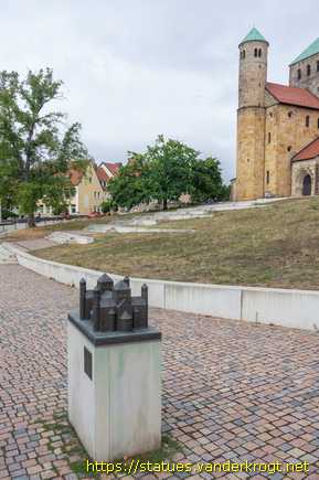 Hildesheim /  Modell der Michaeliskirche