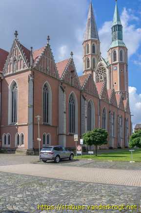 Braunschweig /  Kalvarie, Heiligen und Marienkrönung an der St. Katharinenkirche