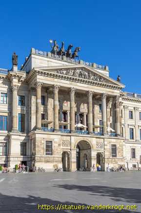 Braunschweig /  Quadriga, Otto IV, Otto das Kind und Heinrich der Löe