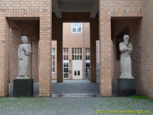 Mönchengladbach /  Jugend und Alter