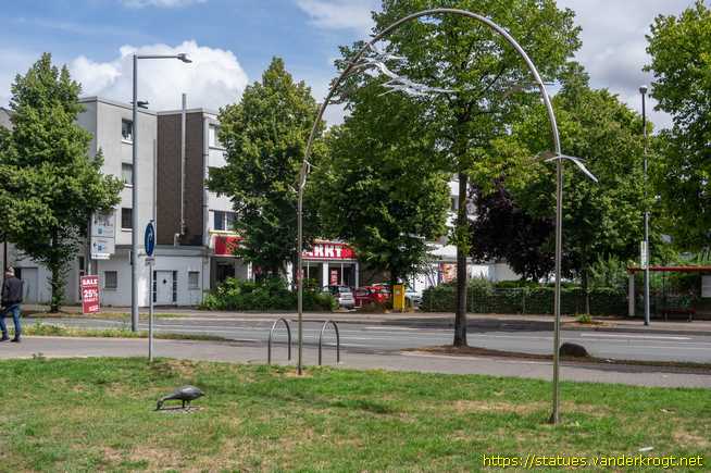 Herten /  Gänsebogen mit Gänseplastik