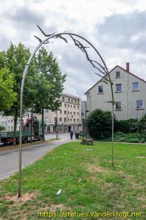 Herten /  Gänsebogen mit Gänseplastik