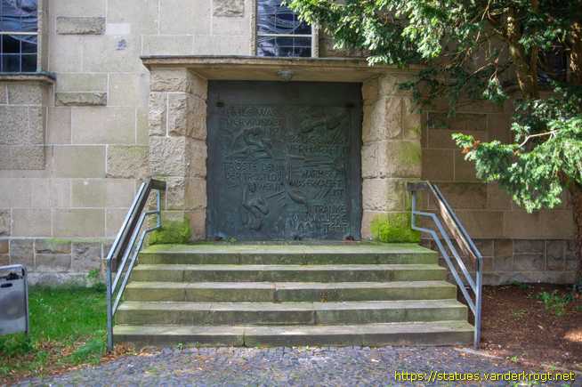 Rheine /  Bronzetür des Nordportals der St. Elisabeth-Kirche