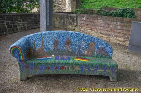 Herzogenrath /  Social Sofa: 'Über die Grenze'