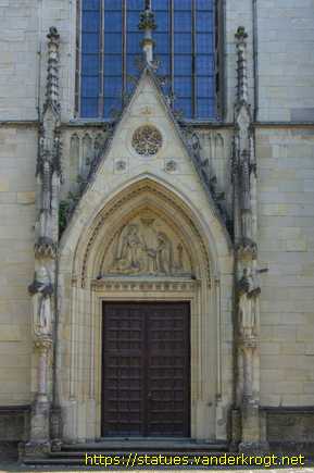 Billerbeck /  Heiligenstatuen an der  Propsteikirche St. Ludgerus
