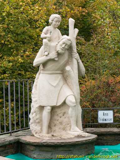 Lüdinghausen /  Christophorus-Brunnen