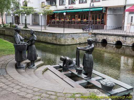 Paderborn /  Die Waschfrauen