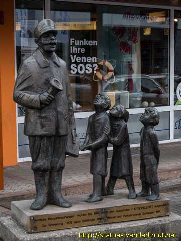 Schlangen /  Der Ausscheller