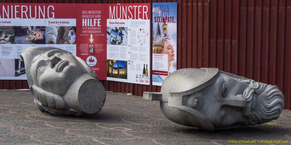 Bonn /  Die Köpfe der Heiligen Cassius und Florentius