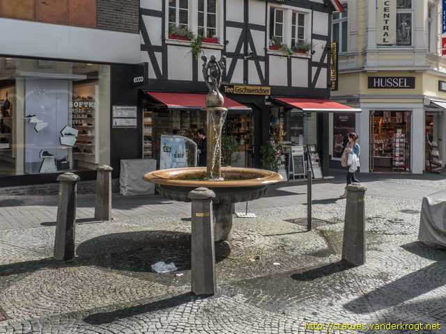 Bonn /  Drei Grazien-Brunnen