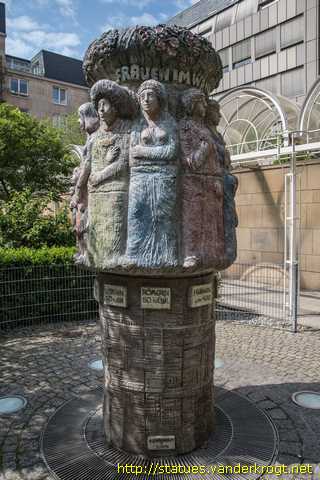 Köln /  Frauenbrunnen