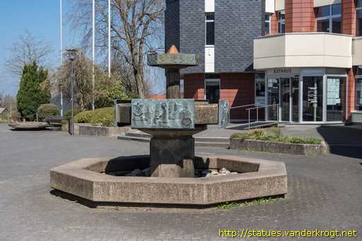 Simmerath /  Rathausbrunnen