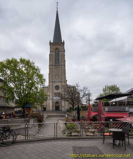 Euskirchen /  Portal der Herz-Jesu-Kirche