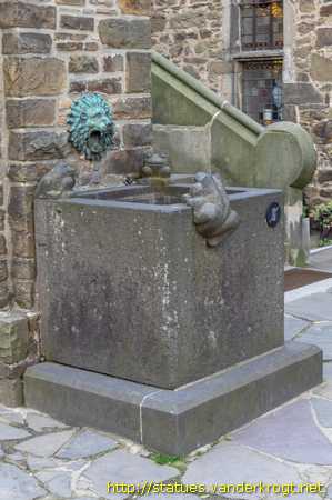 Burg an der Wupper /  Krötenbrunnen