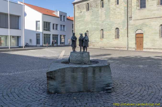 Soest /  Die Hochzeitstänzer <i>oder</i> Aldegrever-Brunnen