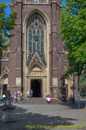 Kevelaer /  Tympanum der Marienbasilika