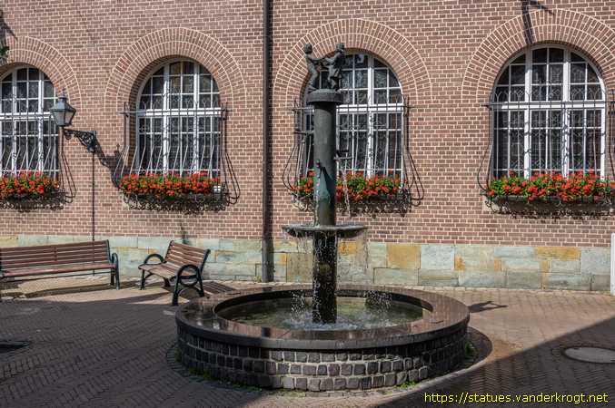 Kevelaer /  Amsterdam-Brunnen <i>oder</i> Kinderbrunnen