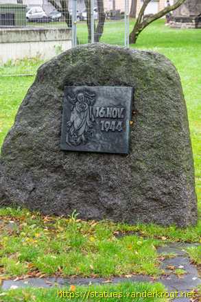 Jülich /  Denkmal zum 16. November