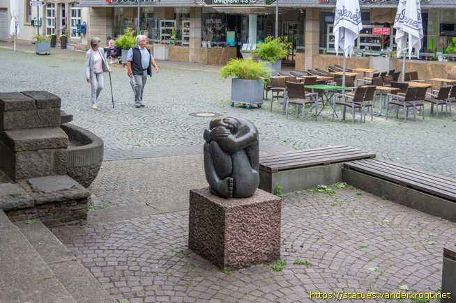 Hattingen /  Die Hockende