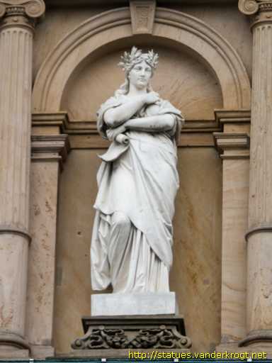 Landau in der Pfalz /  Allegorische Figur - Clio oder Baukunst?