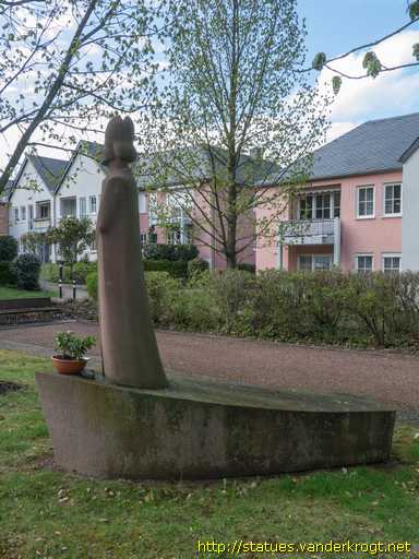 Bernkastel-Kues /  Nicolaus Cusanus