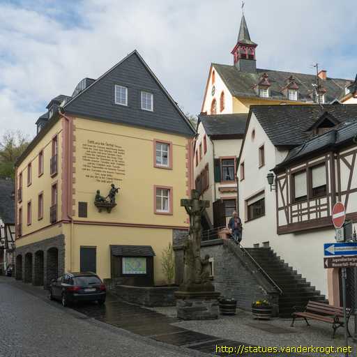 Bernkastel-Kues /  Doppel-Korpus-Kreuz