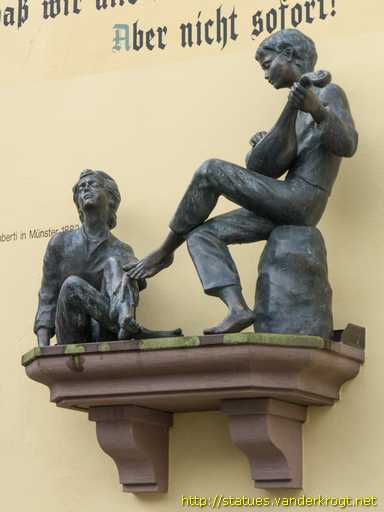 Bernkastel-Kues /  Lautenspieler und Lauscher