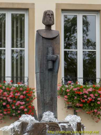 Frankenthal (Pfalz) /  Rathaus- oder Erkenbertbrunnen