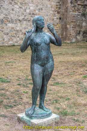 Halberstadt /  Frau mit Spiegel