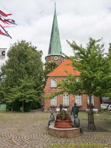Travemünde /  Otto Timmermann-brunnen