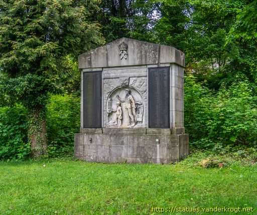 Landsweiler-Reden /  Denkmal für die Opfer des Grubenunglücks 1907