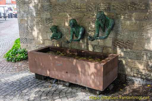 Saarlouis /  Brunnen "Lebenslauf des Menschen"