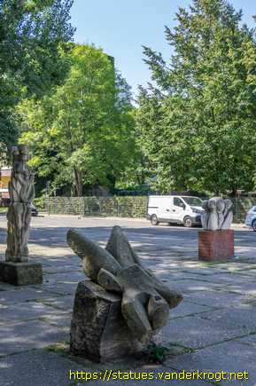 Leipzig /  Drei Skulpturen in der Manetstraße