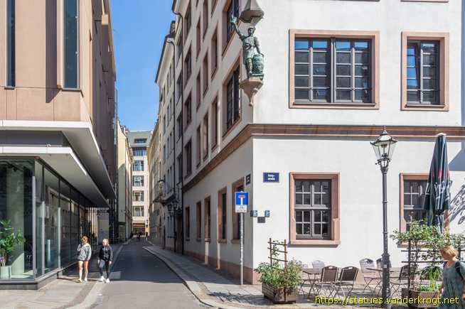 Leipzig /  Küfer-Figur